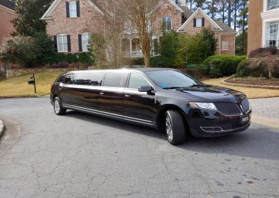 Super Stretch MKT Limo up to10 passengers 400x284